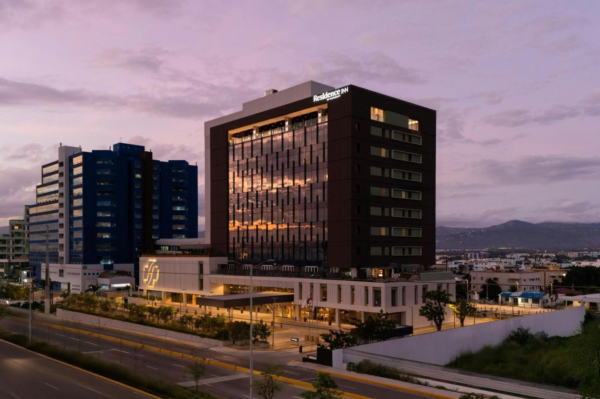 Residence Inn By Marriott Сантьяго-де-лос-Кабальерос Экстерьер фото